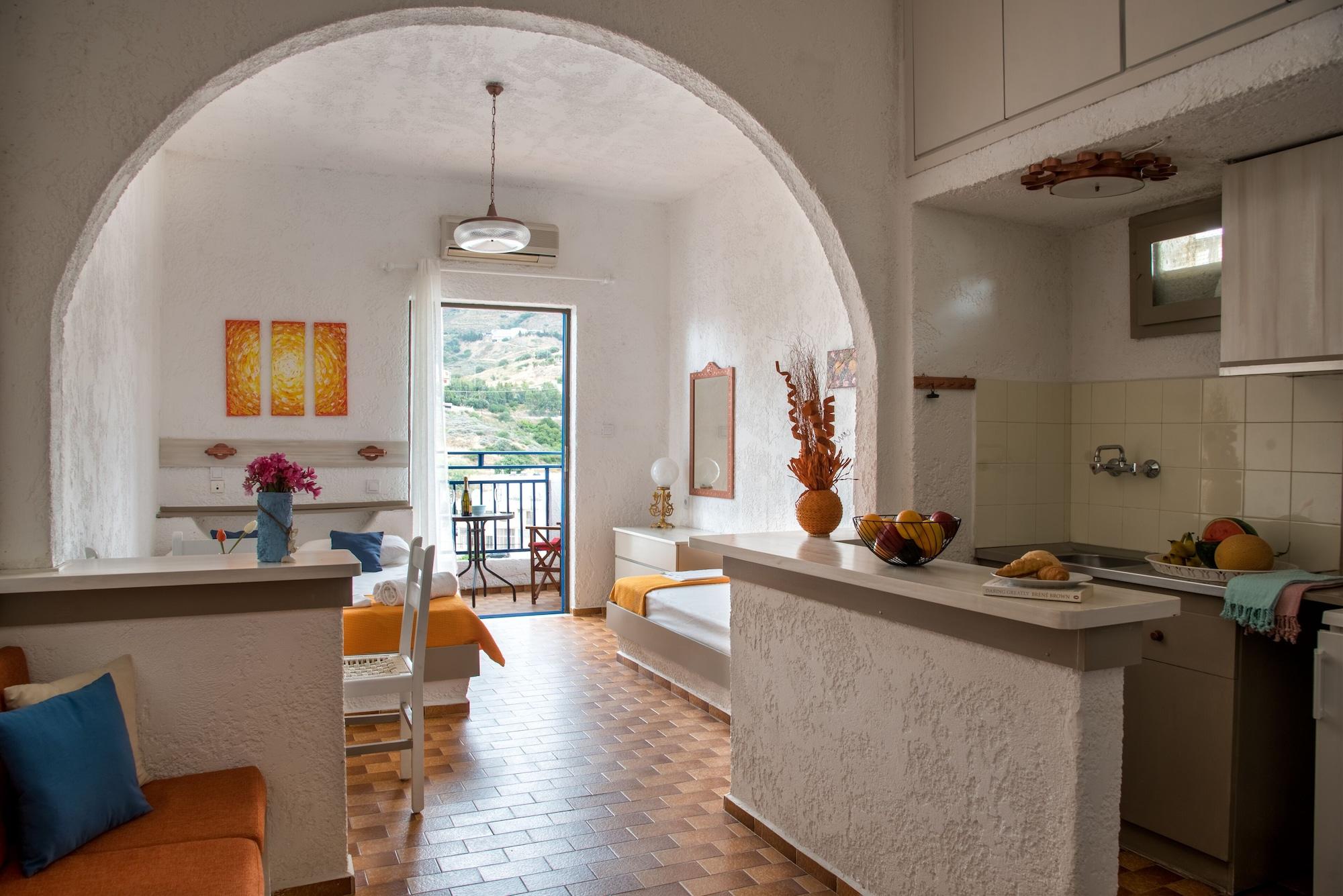 Amazona Aparthotel Agia Pelagia Екстериор снимка