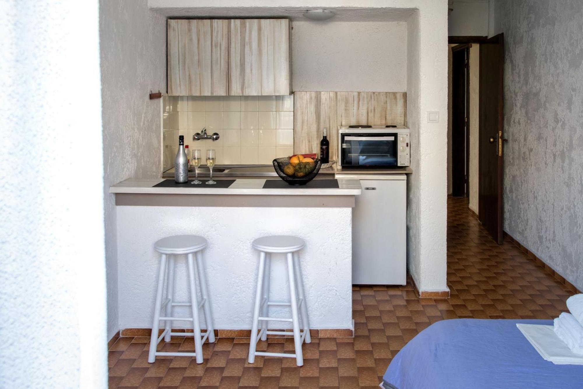 Amazona Aparthotel Agia Pelagia Екстериор снимка